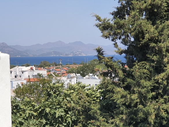 Datça Merkez’de Bahçeli, Deniz Manzaralı 3+1 Dubleks Ev — fotoğraf 1