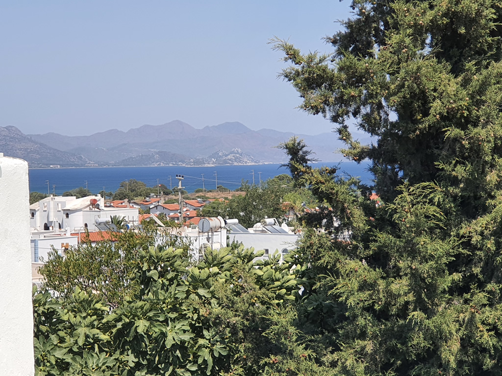 Datça Merkez’de Bahçeli, Deniz Manzaralı 3+1 Dubleks Ev — fotoğraf 1